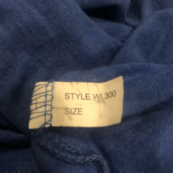 3/25 🌻 Large Blue Tee- Bill & Ted - Picture 5 of 9